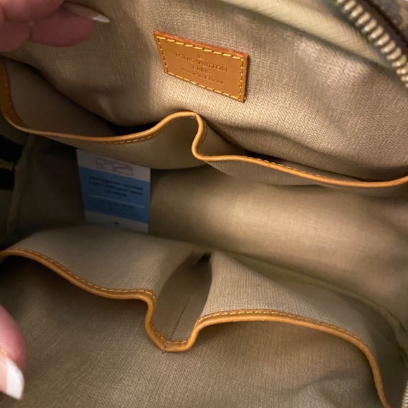 Louis Vuitton Trouville handbag - Picture 2 of 6